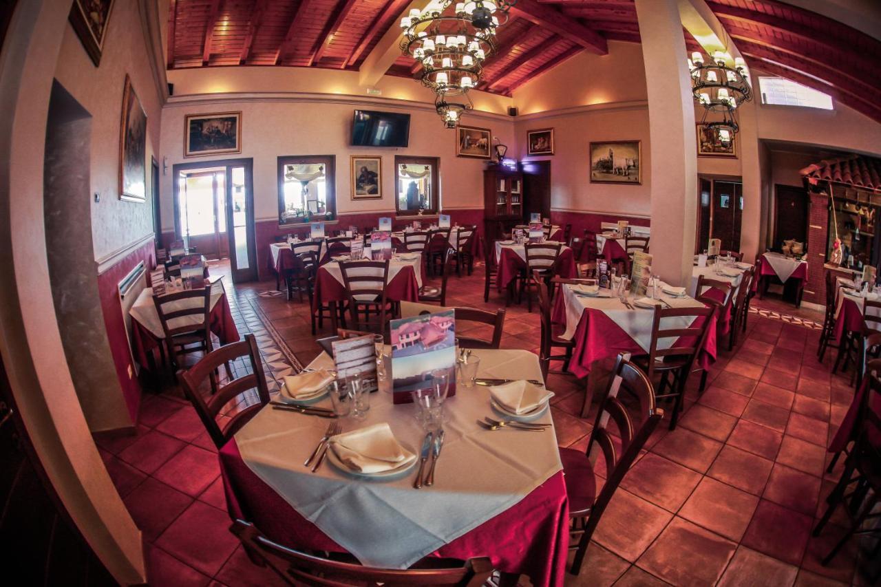 Agriturismo Ciociaro " Il Colle " Hotel Ristorante Ceprano Buitenkant foto