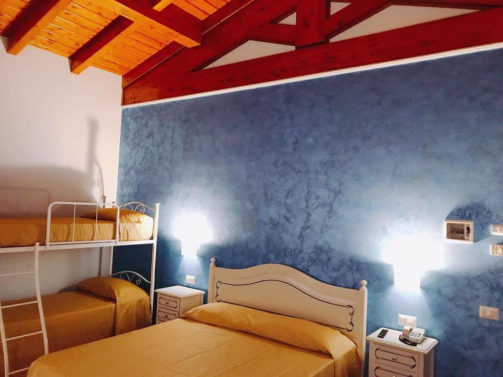 Agriturismo Ciociaro " Il Colle " Hotel Ristorante Ceprano Buitenkant foto