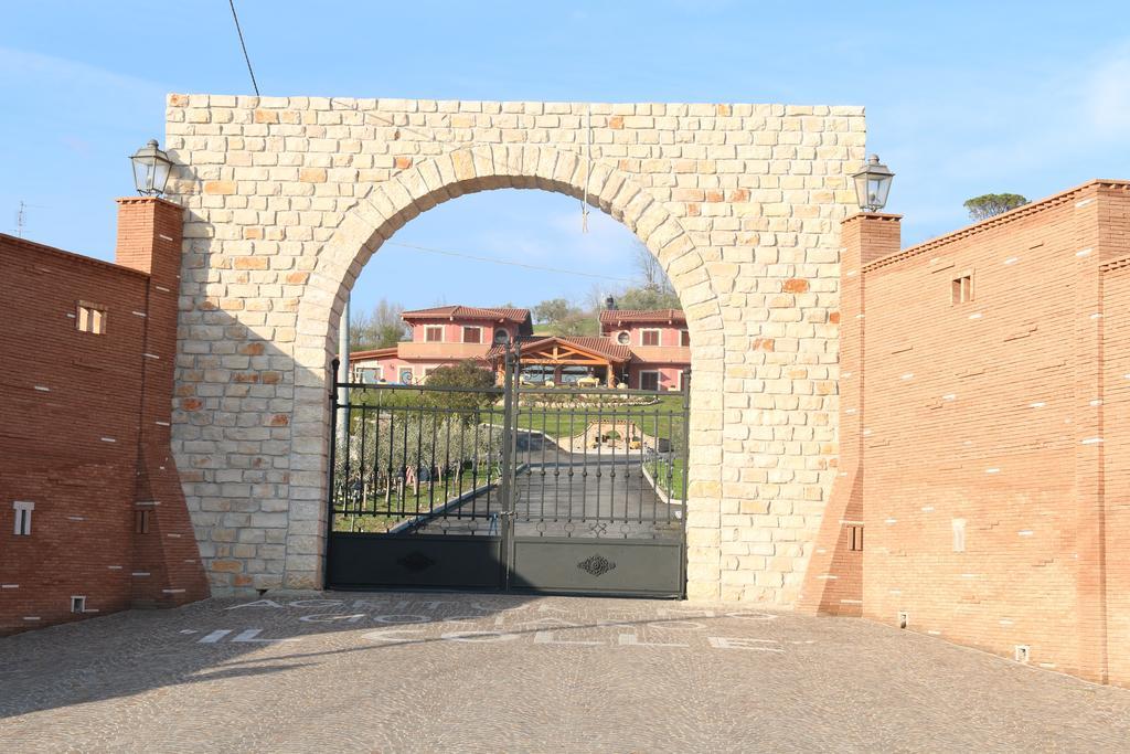 Agriturismo Ciociaro " Il Colle " Hotel Ristorante Ceprano Buitenkant foto