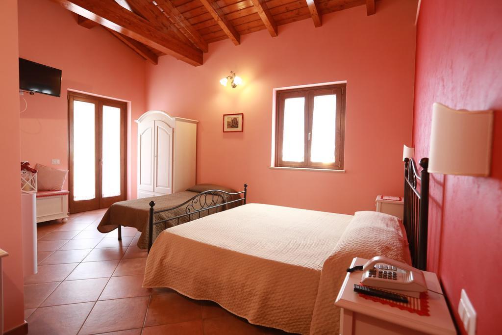 Agriturismo Ciociaro " Il Colle " Hotel Ristorante Ceprano Buitenkant foto