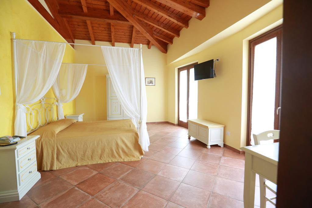 Agriturismo Ciociaro " Il Colle " Hotel Ristorante Ceprano Buitenkant foto