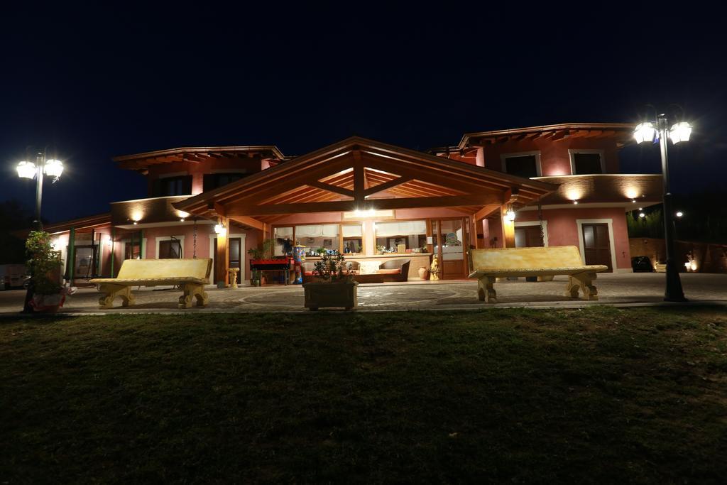 Agriturismo Ciociaro " Il Colle " Hotel Ristorante Ceprano Buitenkant foto