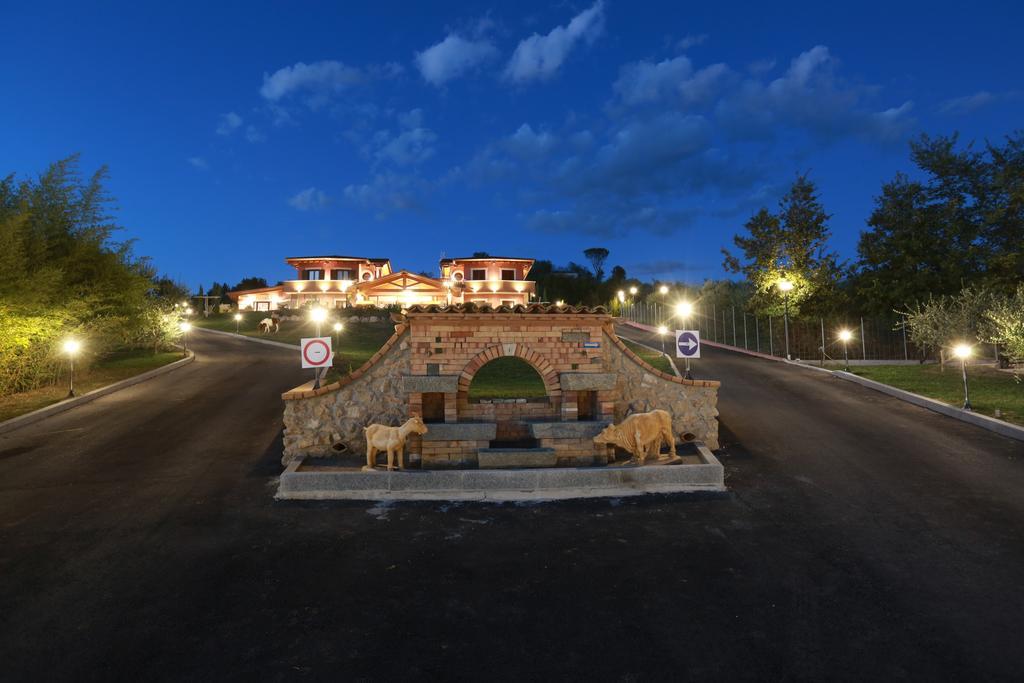 Agriturismo Ciociaro " Il Colle " Hotel Ristorante Ceprano Buitenkant foto