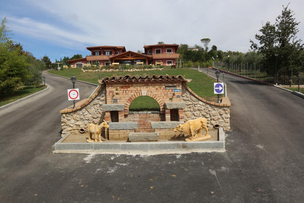 Agriturismo Ciociaro " Il Colle " Hotel Ristorante Ceprano Buitenkant foto